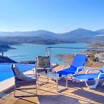 Villa Adelfas, Piscina Infinity