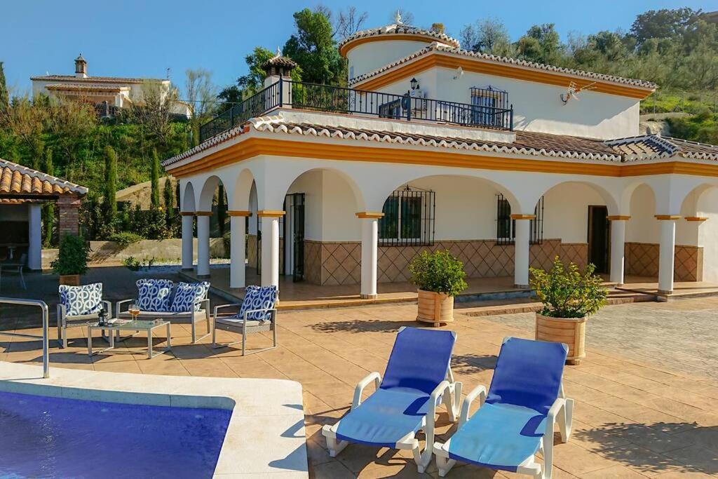 Adelfas, Piscina Infinity
