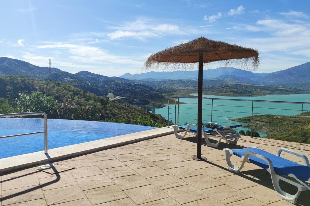 Adelfas, Piscina Infinity Сasa de vacaciones