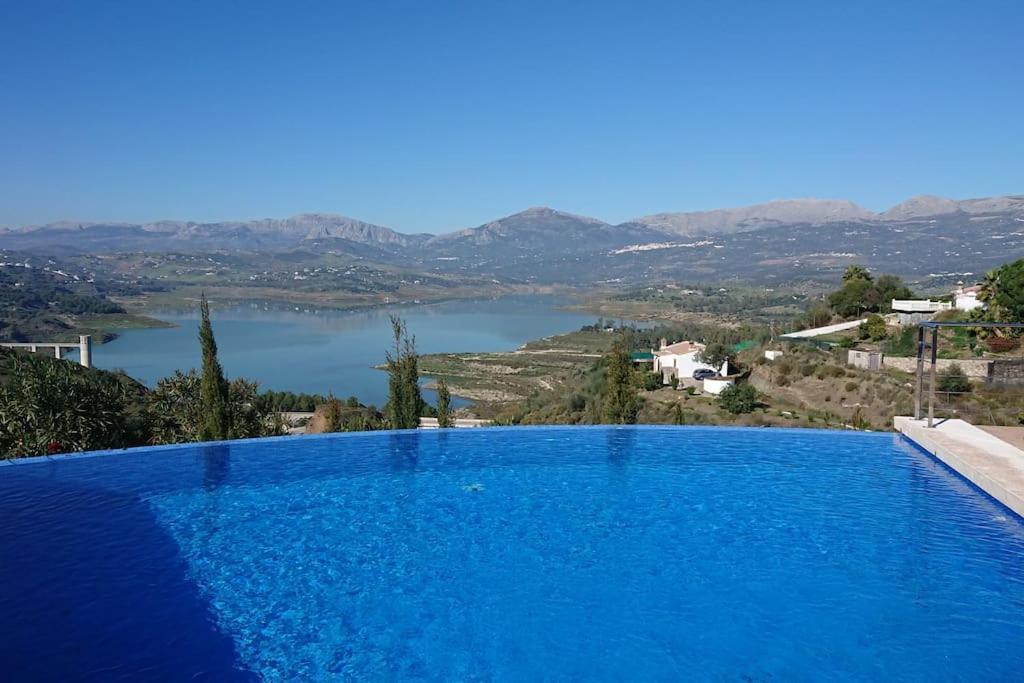 Adelfas, Piscina Infinity *