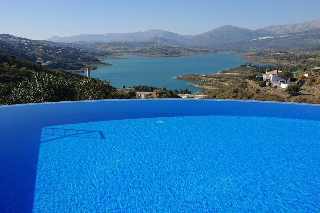 Adelfas, Piscina Infinity Сasa de vacaciones *