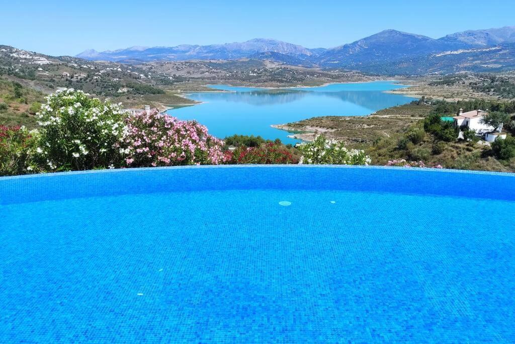 Semesterbostad Adelfas, Piscina Infinity