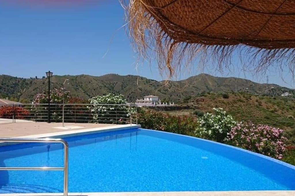 Semesterbostad Adelfas, Piscina Infinity *