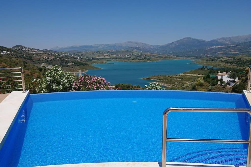 Adelfas, Piscina Infinity * Málaga