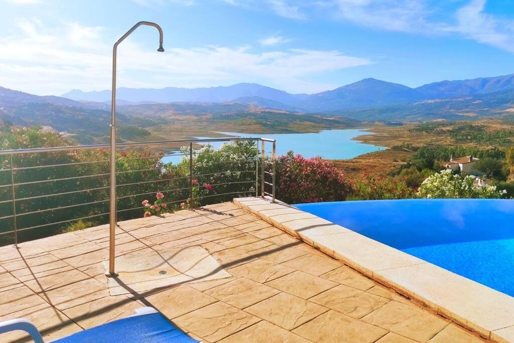 Semesterbostad Adelfas, Piscina Infinity